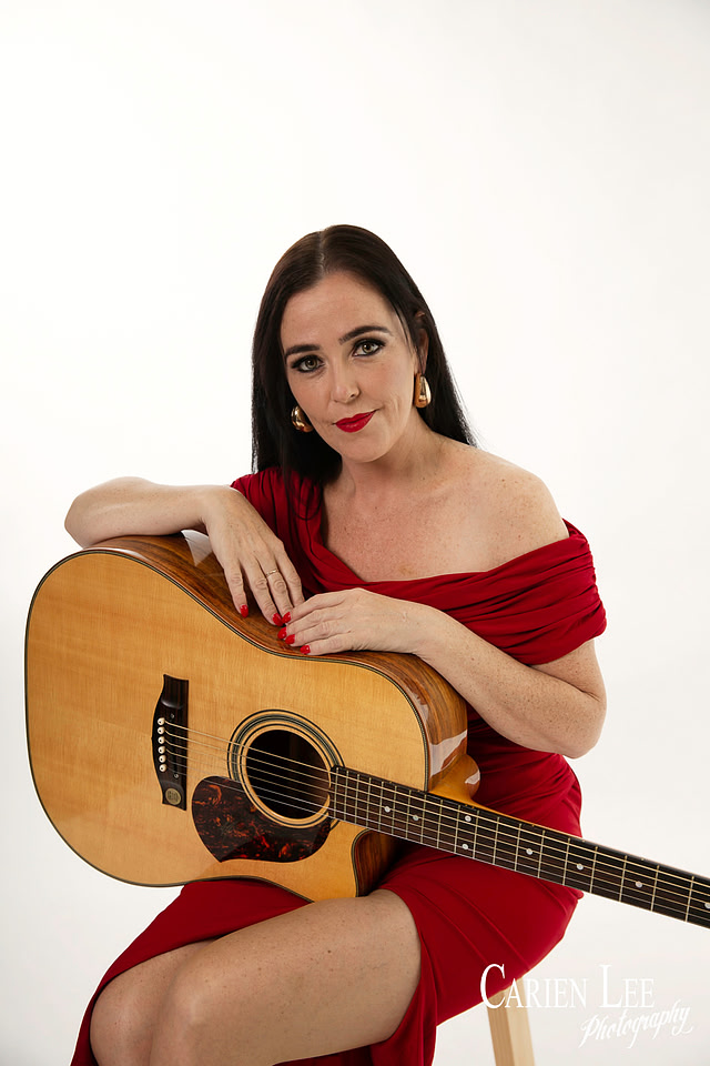 Bunbury glamour-portrait photographer capturing confident, elegant, and empowering images for women.