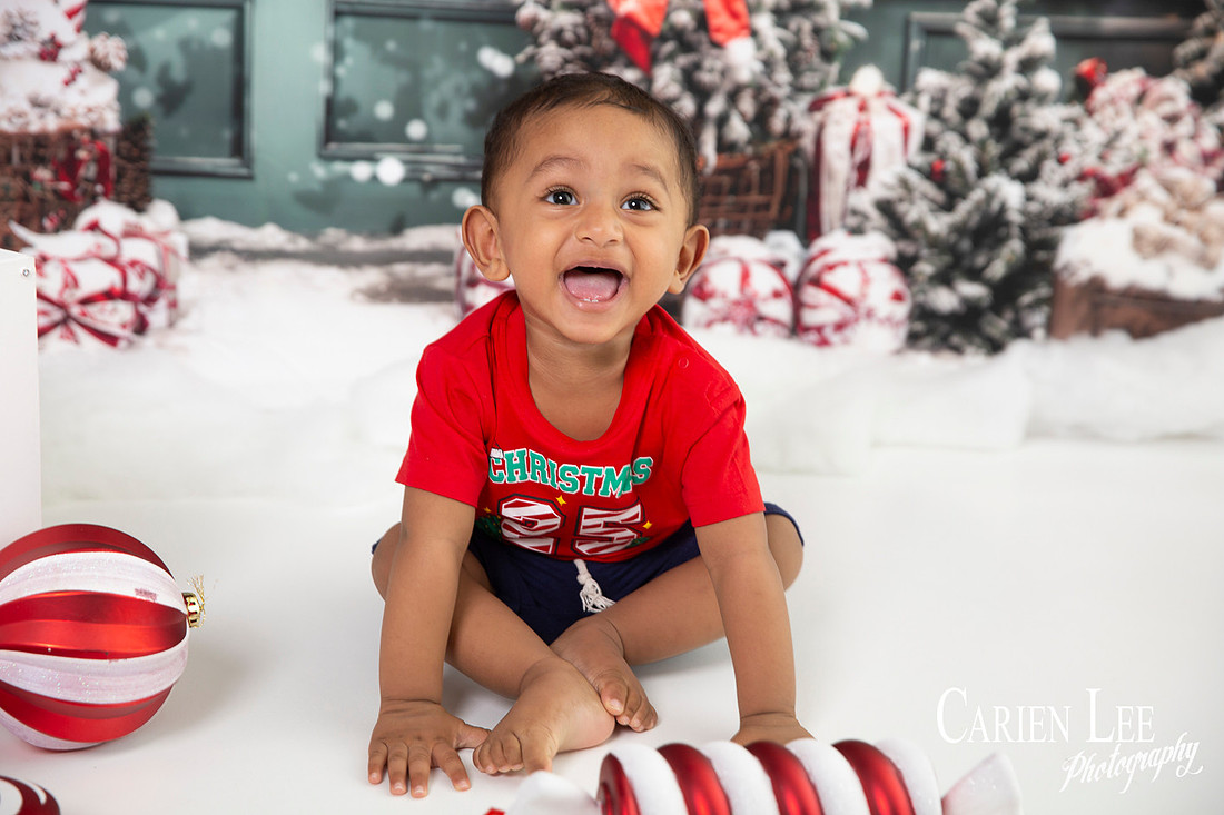 Christmas mini photography session with Santa in Bunbury Western Australia