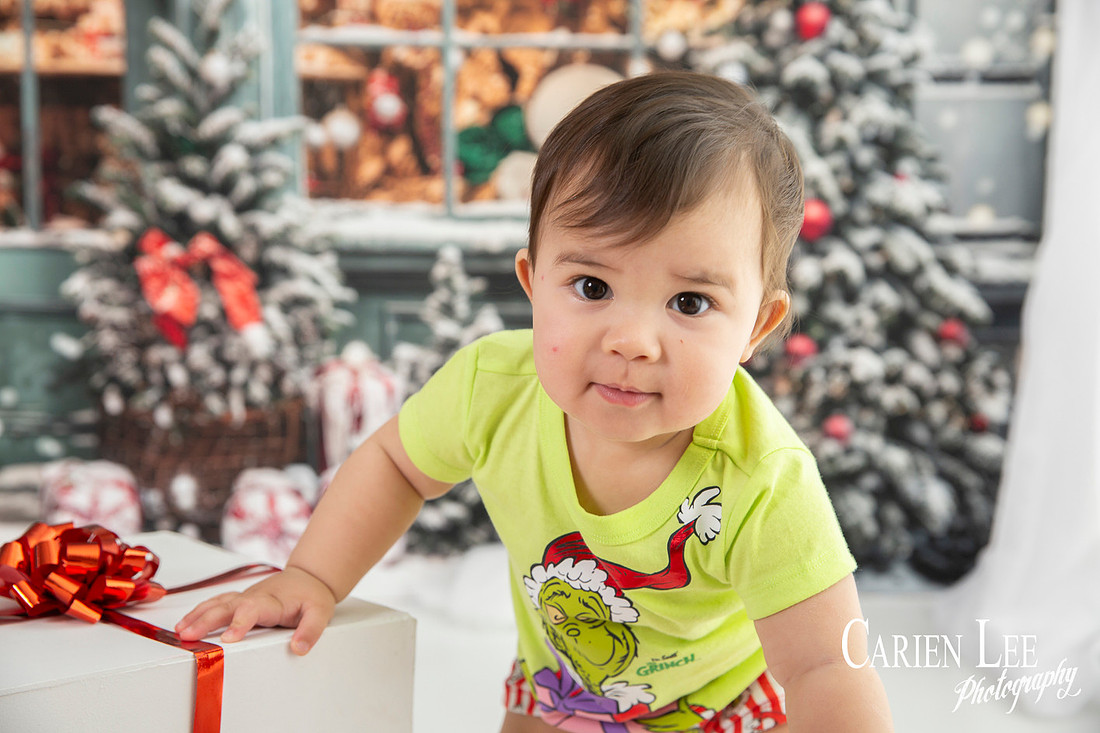 Christmas mini photography session with Santa in Bunbury Western Australia