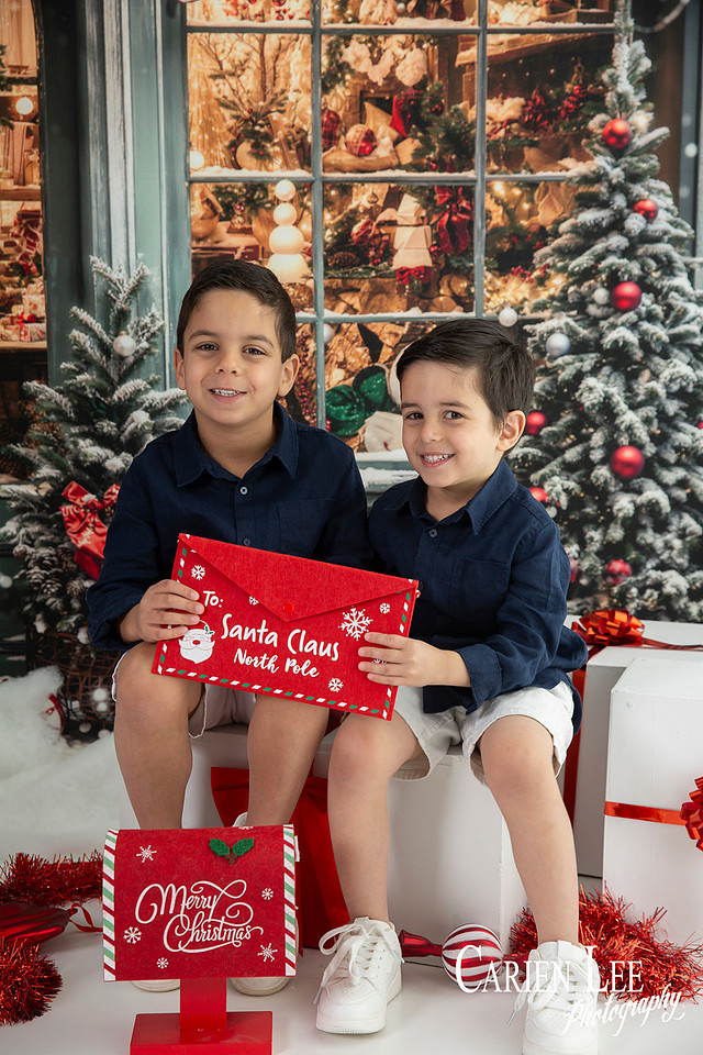 Christmas mini photography session with Santa in Bunbury Western Australia