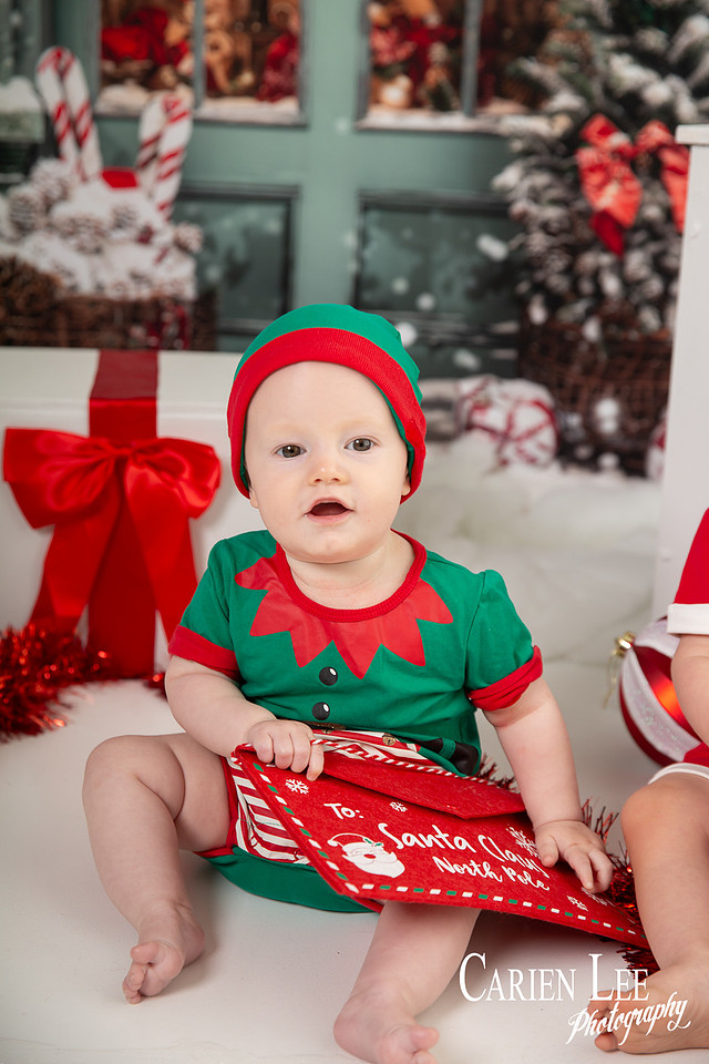 Christmas mini photography session with Santa in Bunbury Western Australia