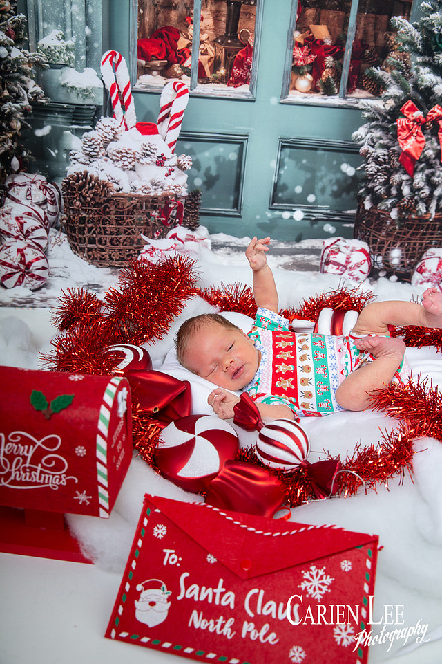 Christmas mini photography session with Santa in Bunbury Western Australia