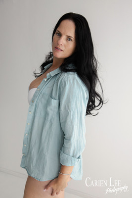 Bunbury boudoir photographer capturing confidence and elegance