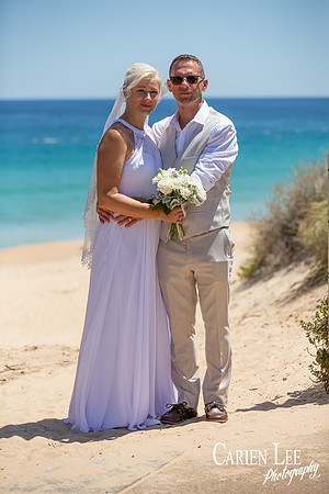 Emotional wedding ceremony moments in Bunbury captured by Carien Lee Photography