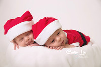 Lifestyle newborn photography with twin babies and family