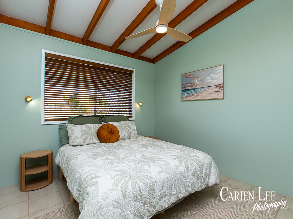 Photo of a mandurah house bedroom