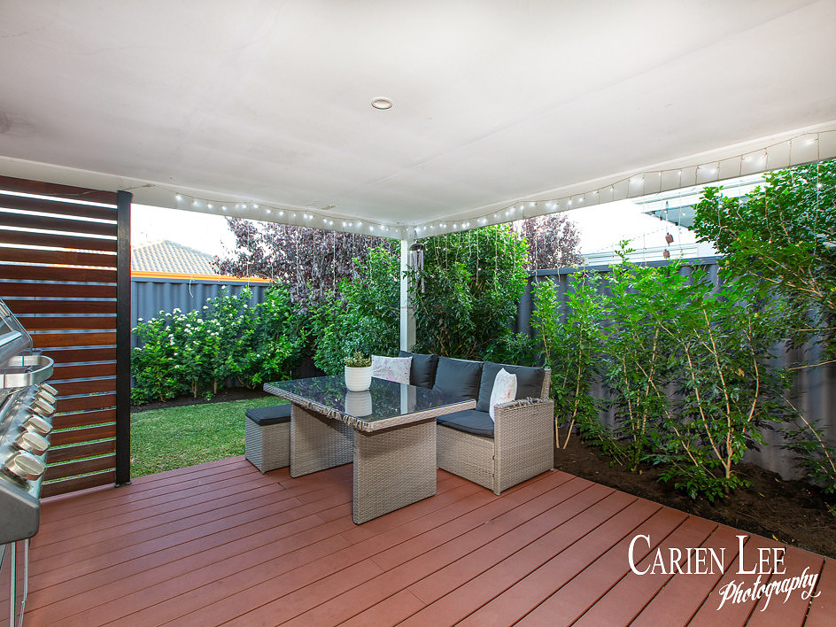 bbq and outdoor living area in Dalyellup