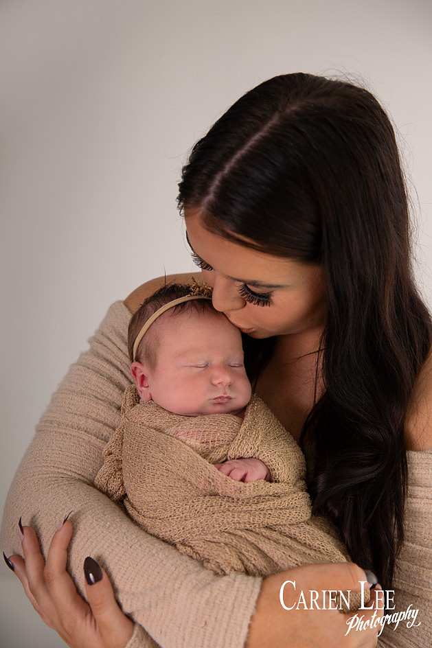 Mum and daughter newborn photography session