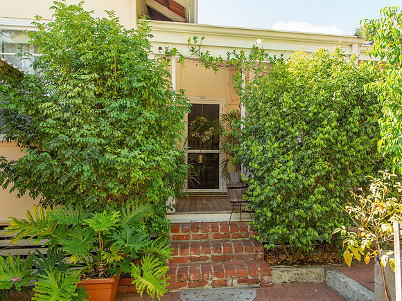 1A Steere Crescent Bunbury photo of the front porch