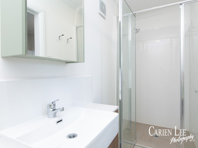 Bathroom of a unit in Australind