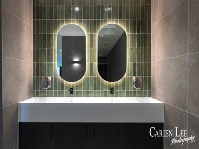 Shared bathroom in Australind