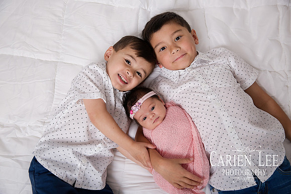 Roney Family Newborn session-7