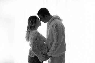Bunbury maternity photographer capturing soft bump portrait
