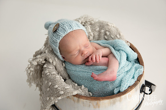 Sleepy baby's tiny feet and toes captured in Bunbury newborn session