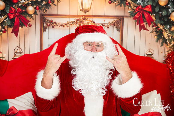 Santa Sessions 2026 Christmas photography setup at Carien