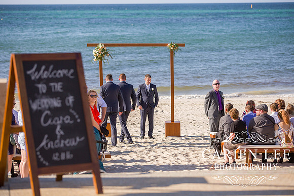 Guests arriving at the Beach wedding at Busselton Jetty