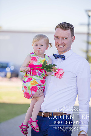 Guests arriving at the Beach wedding at Busselton Jetty