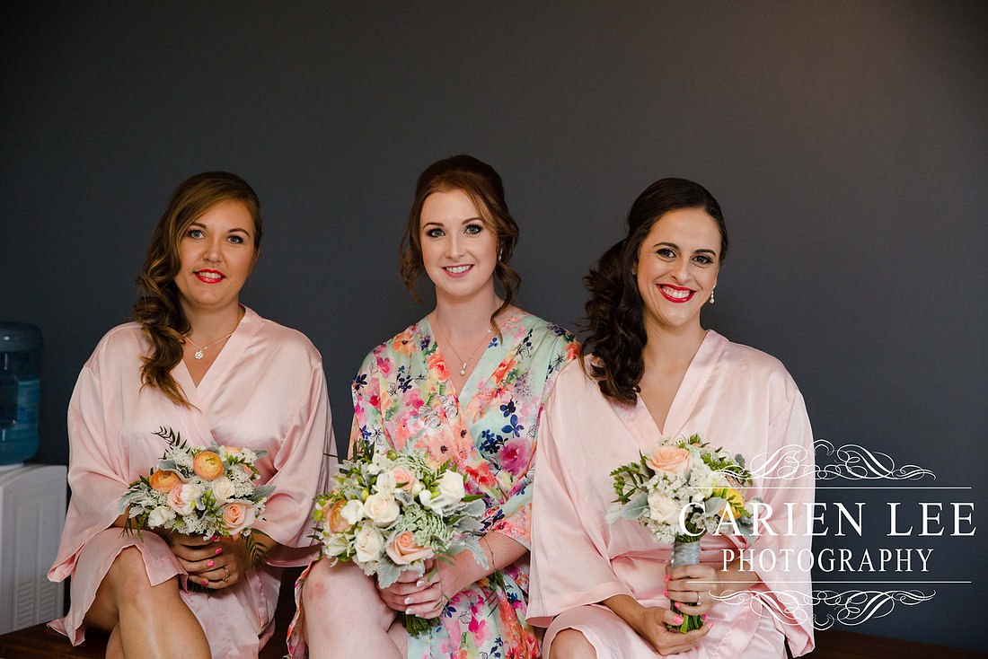 Bride and bridesmaids getting ready for busselton wedding