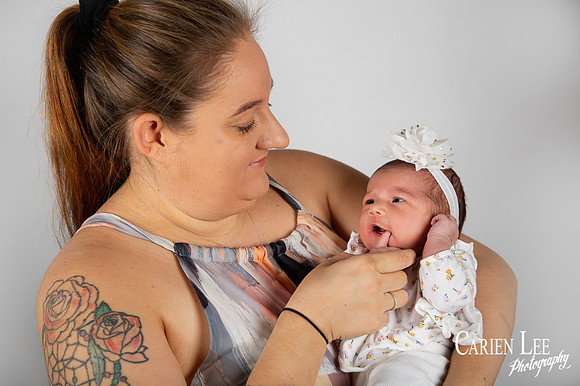 Gill family and newborn session-14