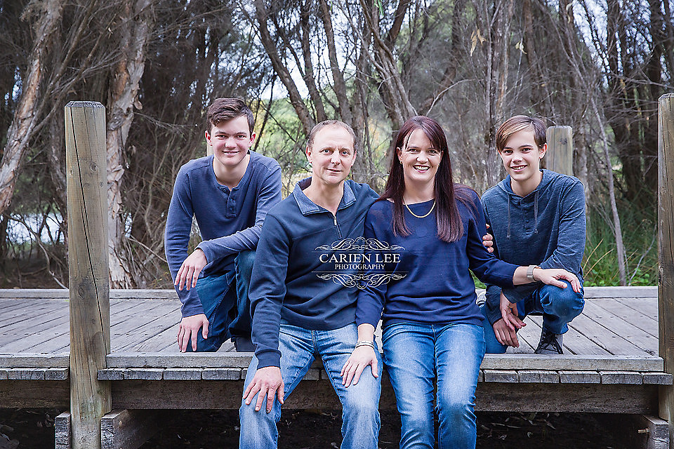 Family photo during a session In Dalyellup