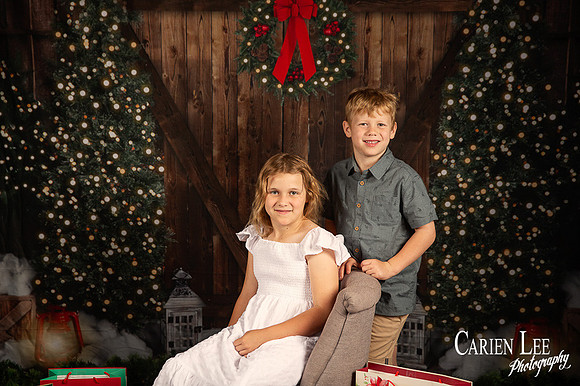Family Christmas photo with Santa Bunbury