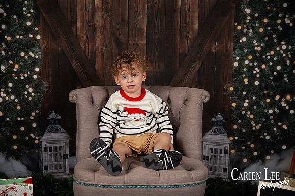 Child sitting on Santa?s lap for Christmas photo Bunbury