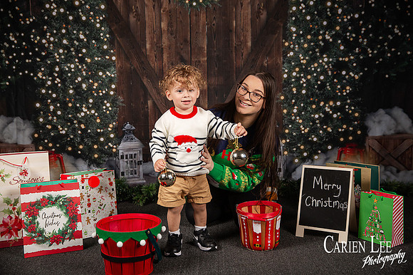 Kids meeting Santa during Bunbury Christmas mini photo session