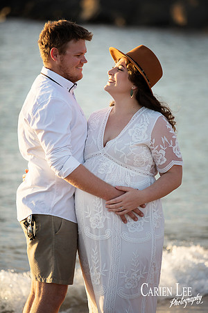 lifestyle maternity session on bunbury beach during sunset