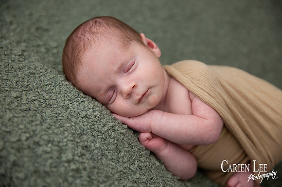 Close-up of a newborn?s tiny fingers, Bunbury baby portrait session