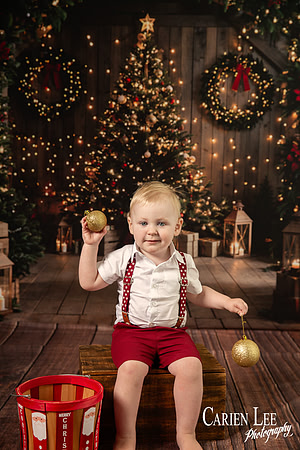 Children mini session portrait of a smiling child photographed in a Bunbury studio by Carien Lee Photography, South West WA children photographer.
